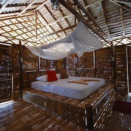 Tohko Beach Resort Фи Фи Айлънд Стая снимка