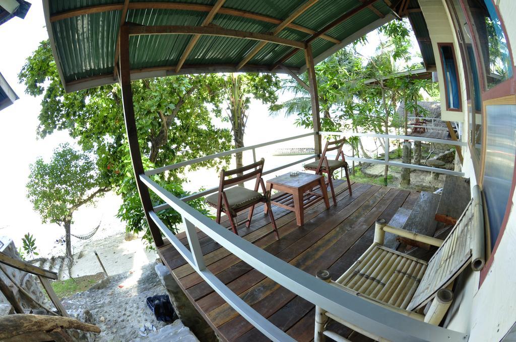 Tohko Beach Resort Фи Фи Айлънд Екстериор снимка