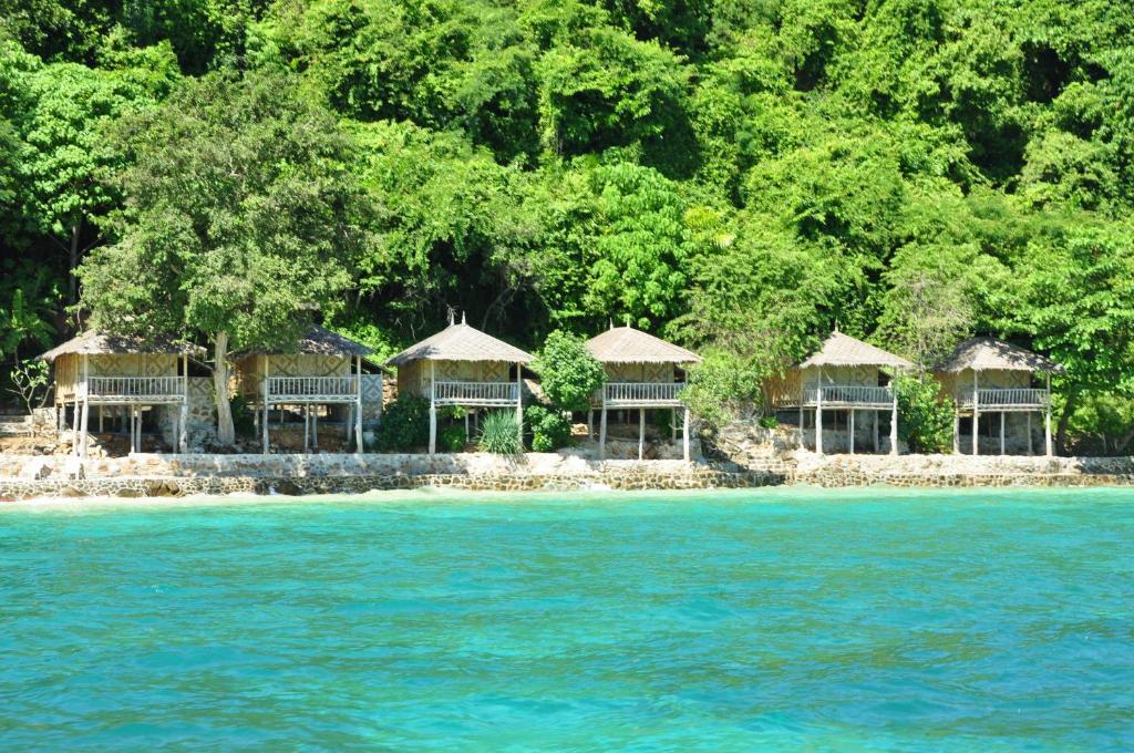 Tohko Beach Resort Фи Фи Айлънд Екстериор снимка