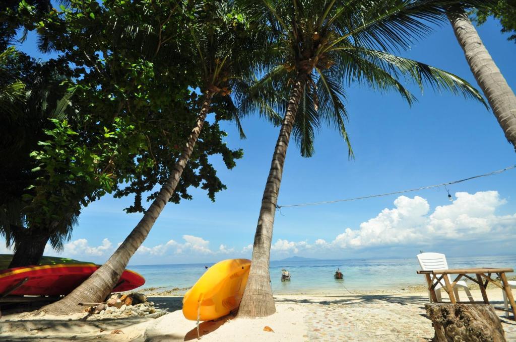 Tohko Beach Resort Фи Фи Айлънд Екстериор снимка