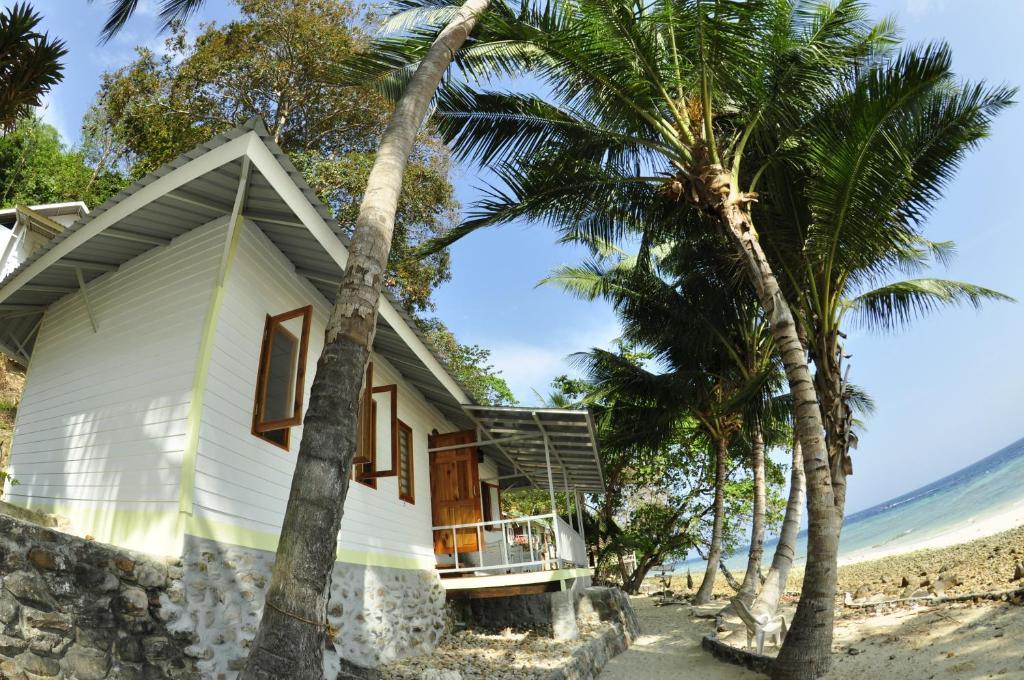 Tohko Beach Resort Фи Фи Айлънд Екстериор снимка