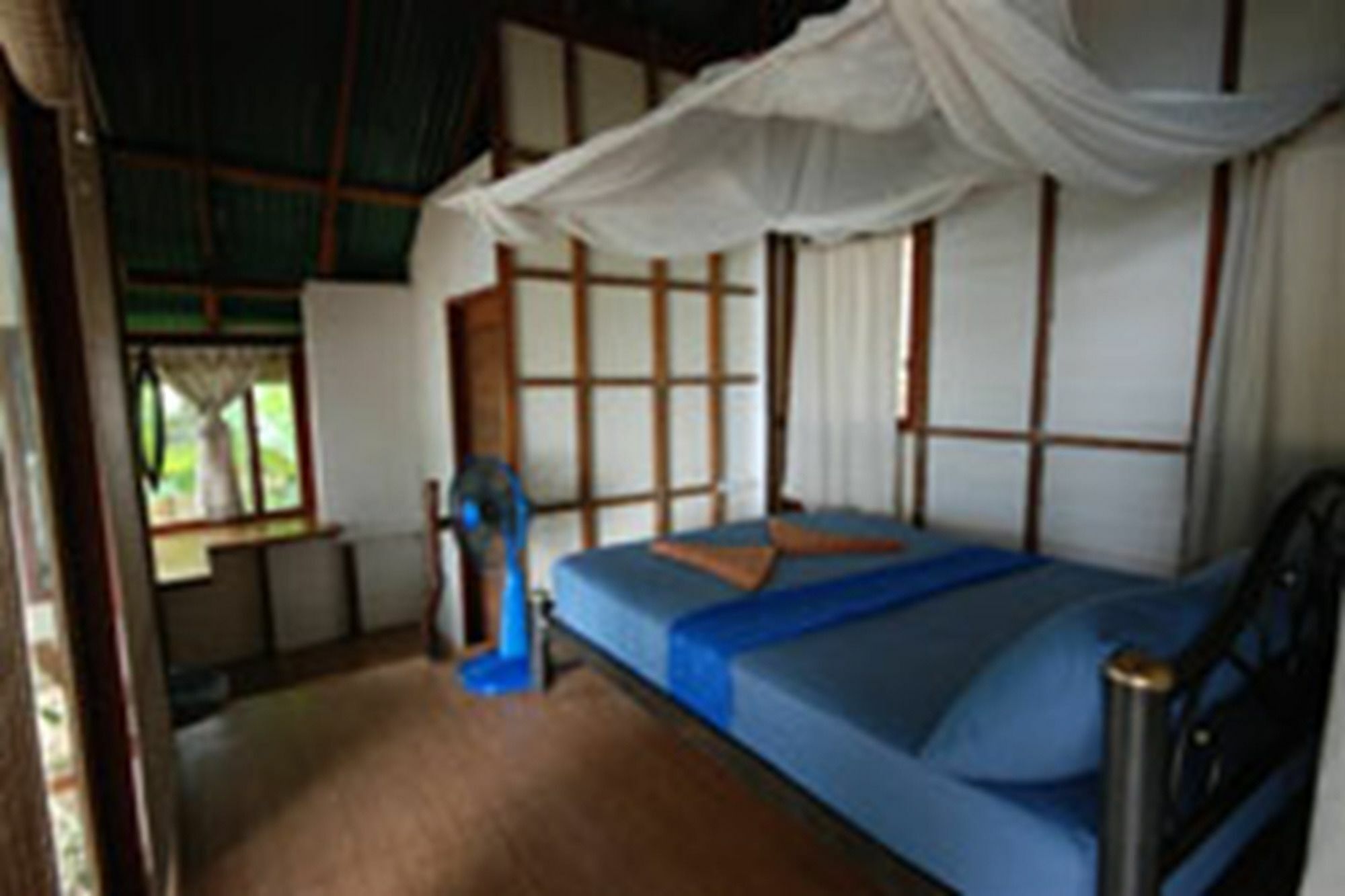 Tohko Beach Resort Фи Фи Айлънд Екстериор снимка