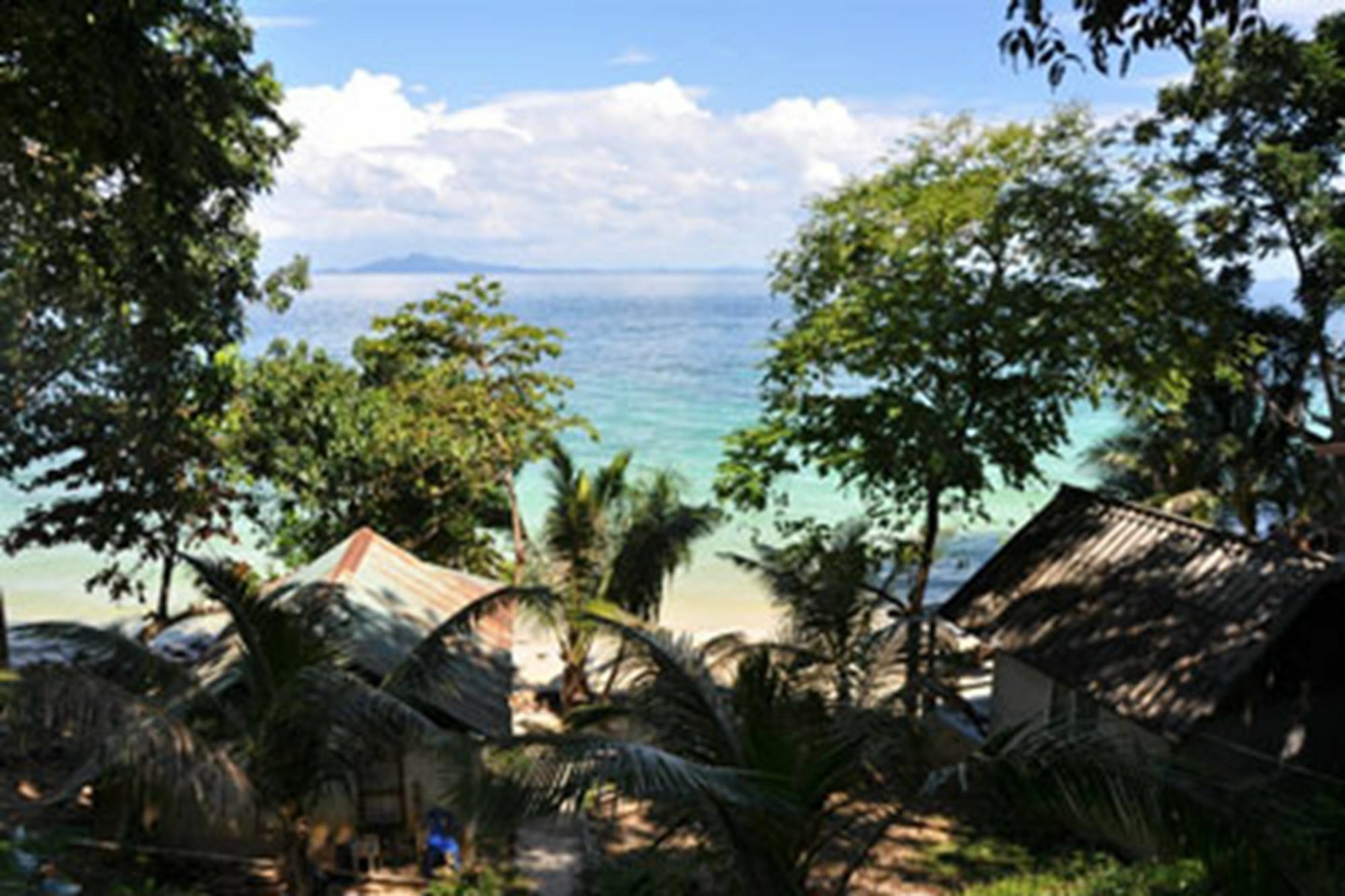 Tohko Beach Resort Фи Фи Айлънд Екстериор снимка